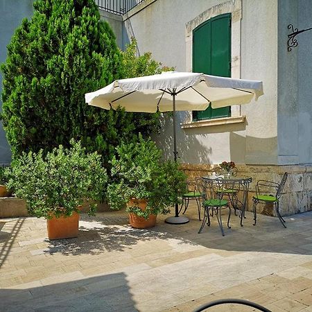 B&B Villa Maria Giovinazzo Exterior photo